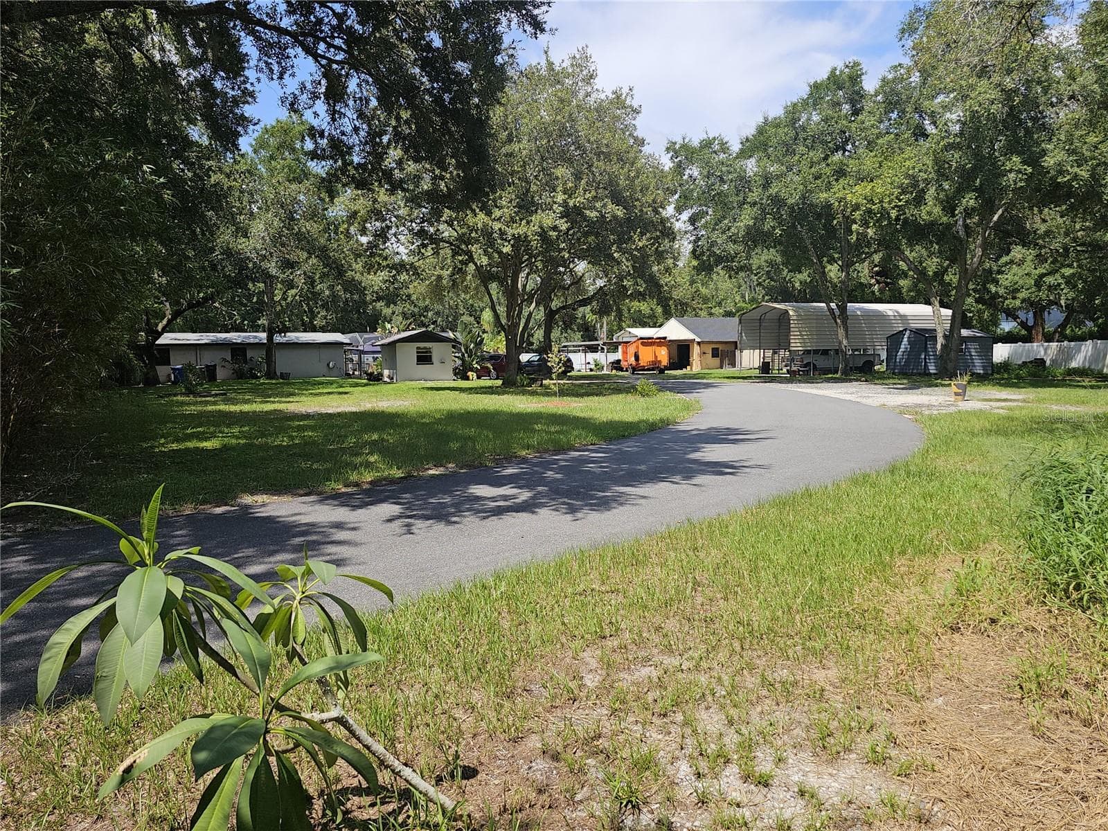 Single Family Residence at 16109 INDIAN MOUND RD, TAMPA, photo 13 of 18