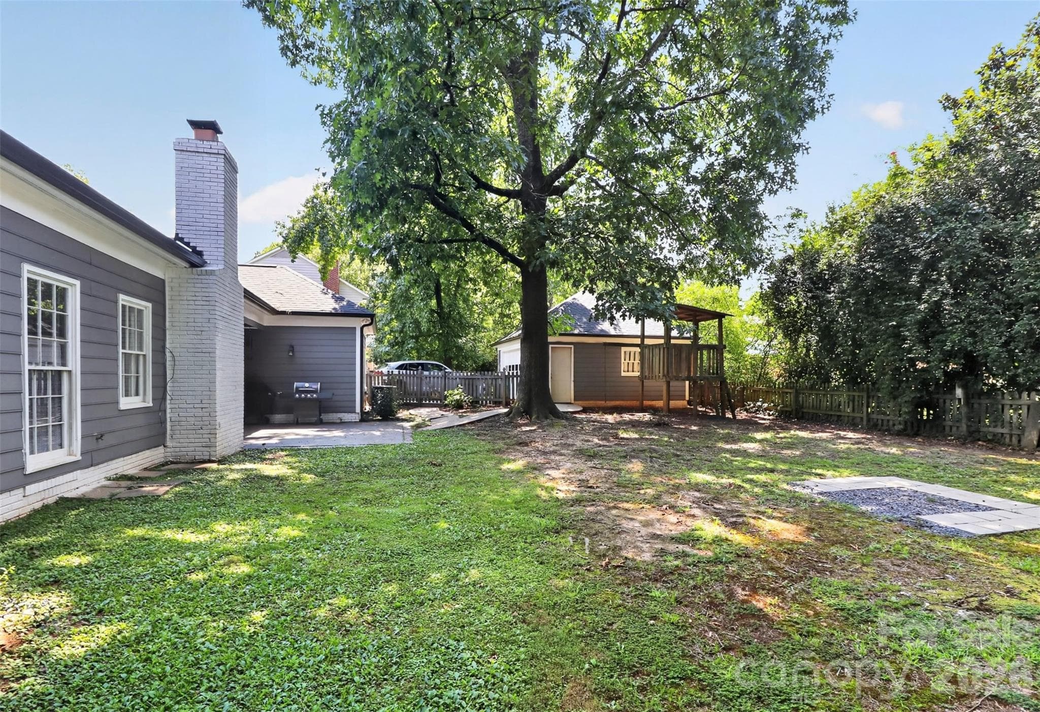Back yard - 4015 Thistledown Court, Charlotte