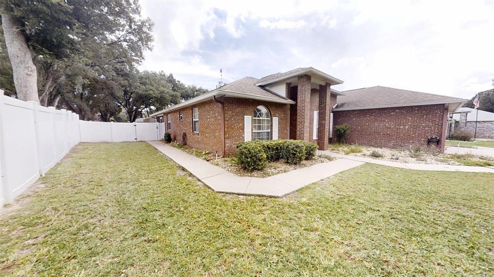 Single Family Residence at 10625 SW 73RD AVE, OCALA, photo 5 of 43