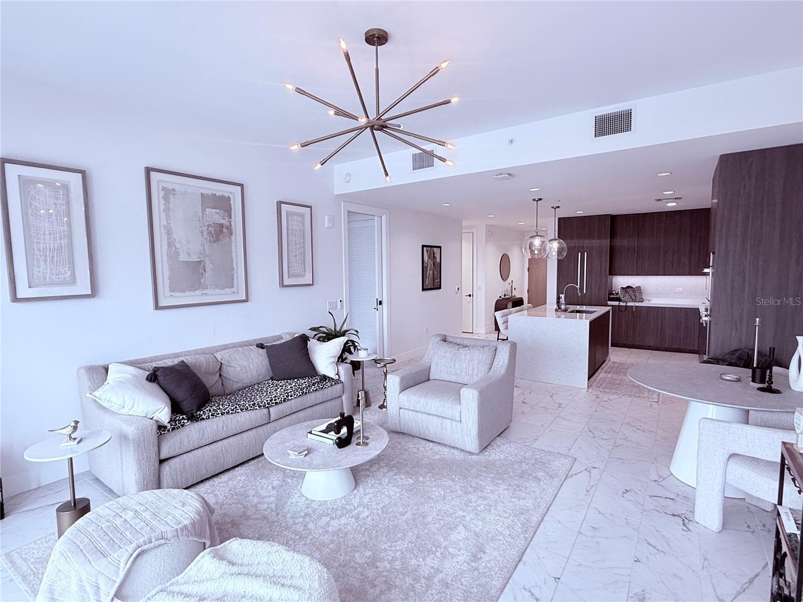 Condominium at 777 3RD AVE N #1007, ST PETERSBURG, photo 11 of 34
