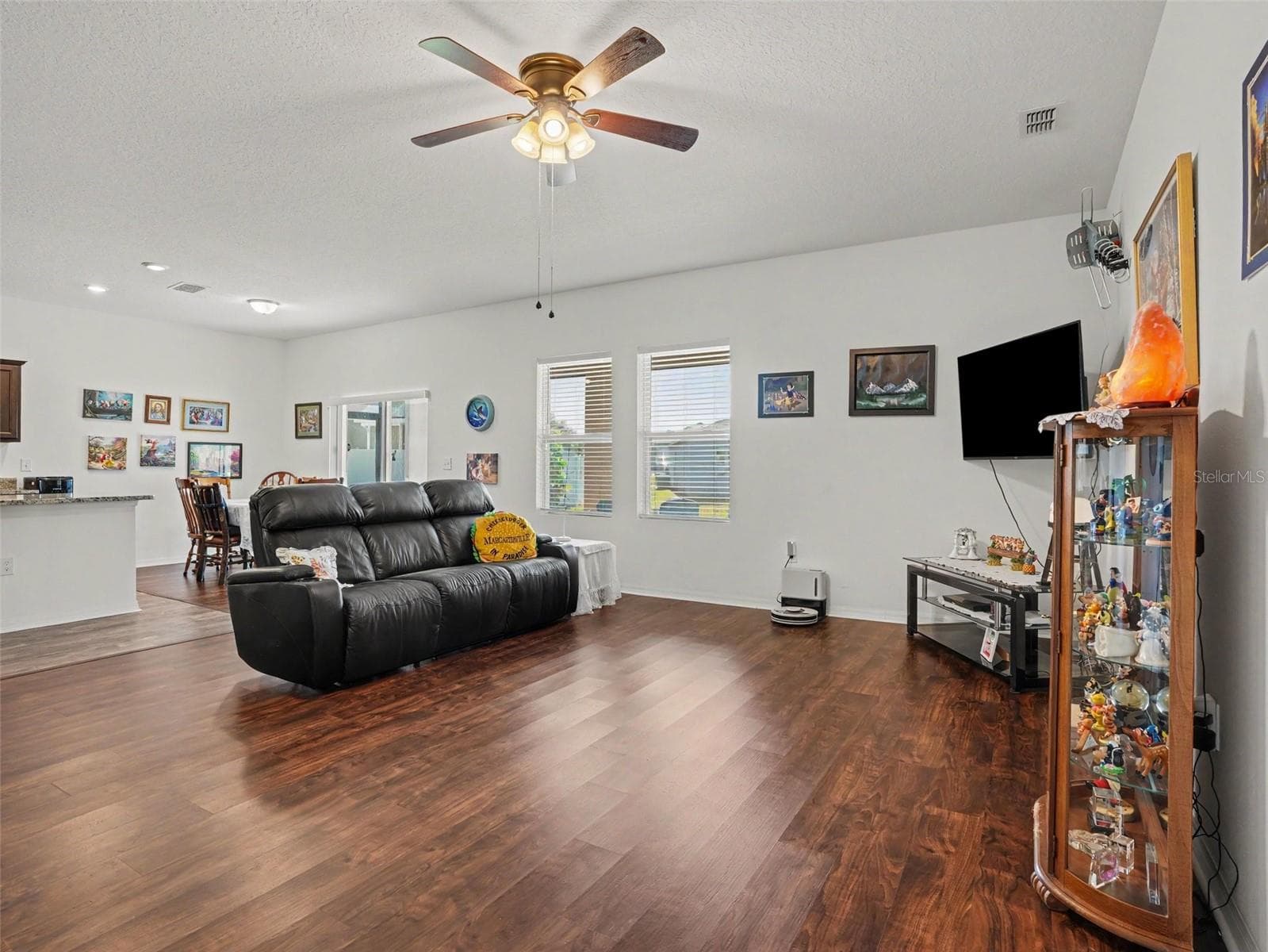 Single Family Residence at 524 BLUE WATER CT, HAINES CITY, photo 2 of 31