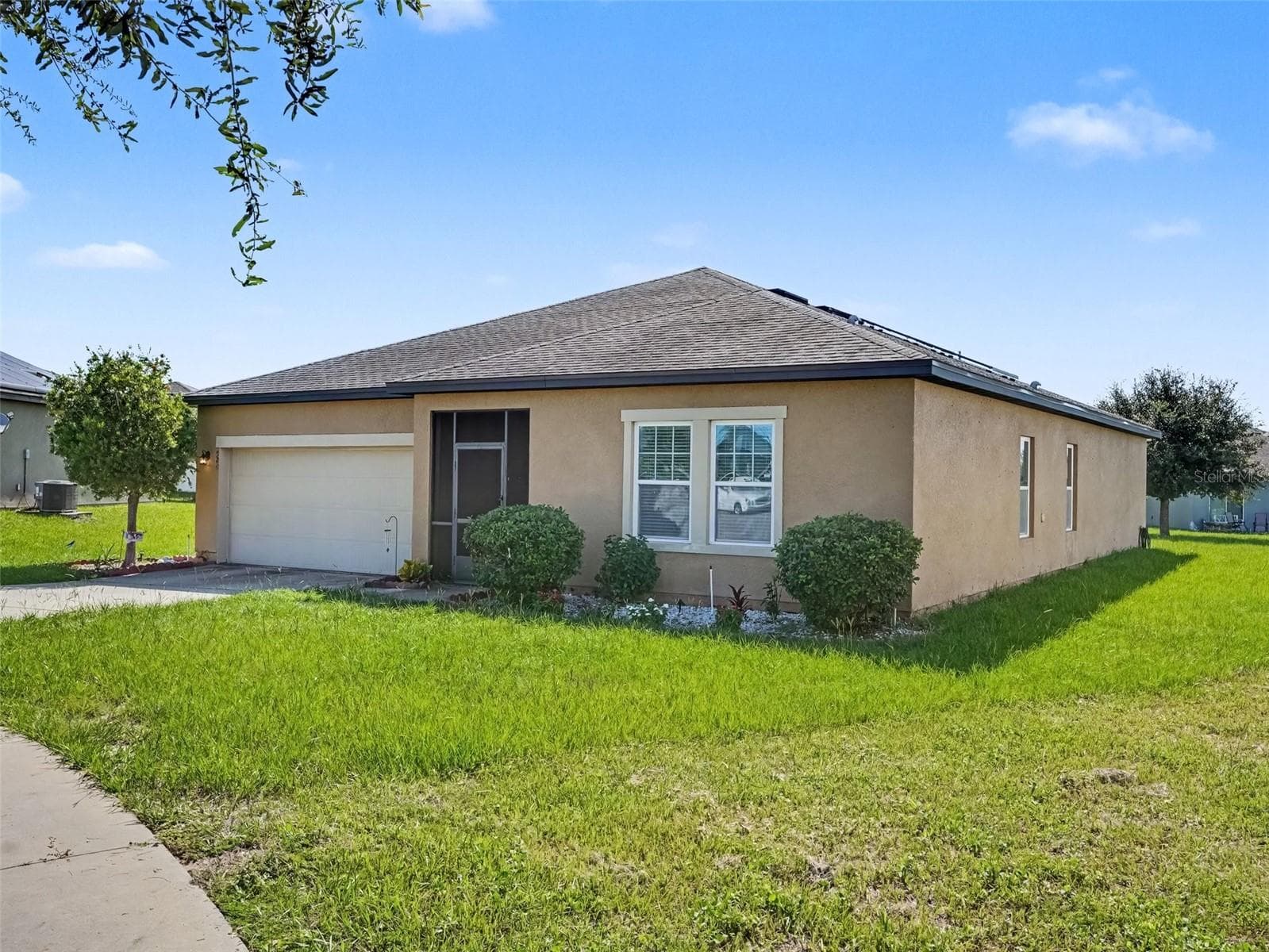 Single Family Residence at 524 BLUE WATER CT, HAINES CITY, photo 7 of 31