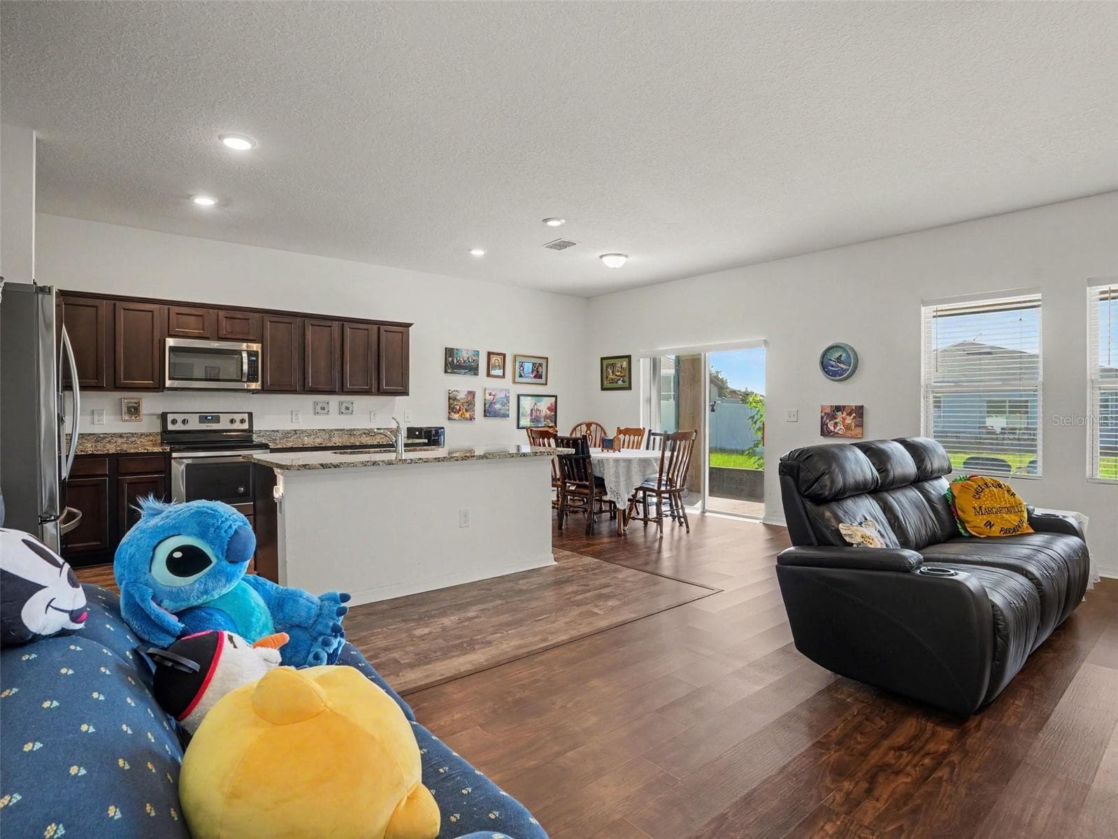 Single Family Residence at 524 BLUE WATER CT, HAINES CITY, photo 11 of 31