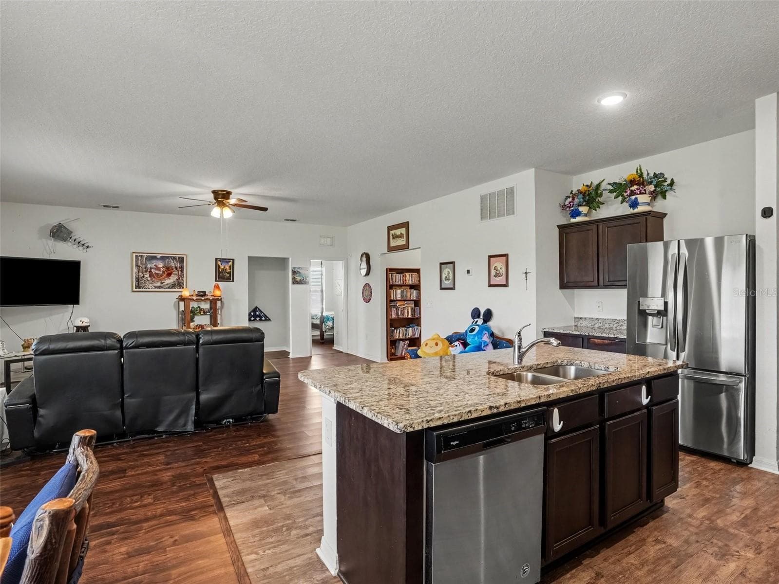 Single Family Residence at 524 BLUE WATER CT, HAINES CITY, photo 13 of 31