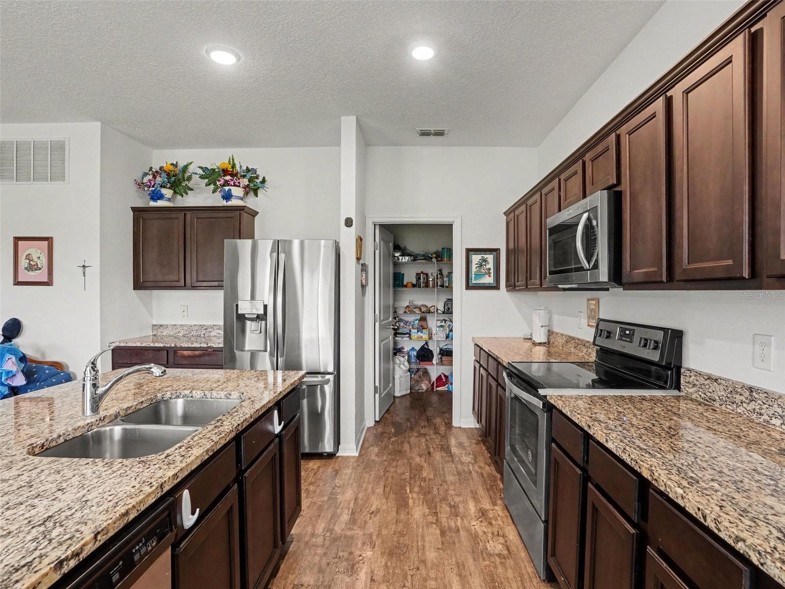 Single Family Residence at 524 BLUE WATER CT, HAINES CITY, photo 14 of 31
