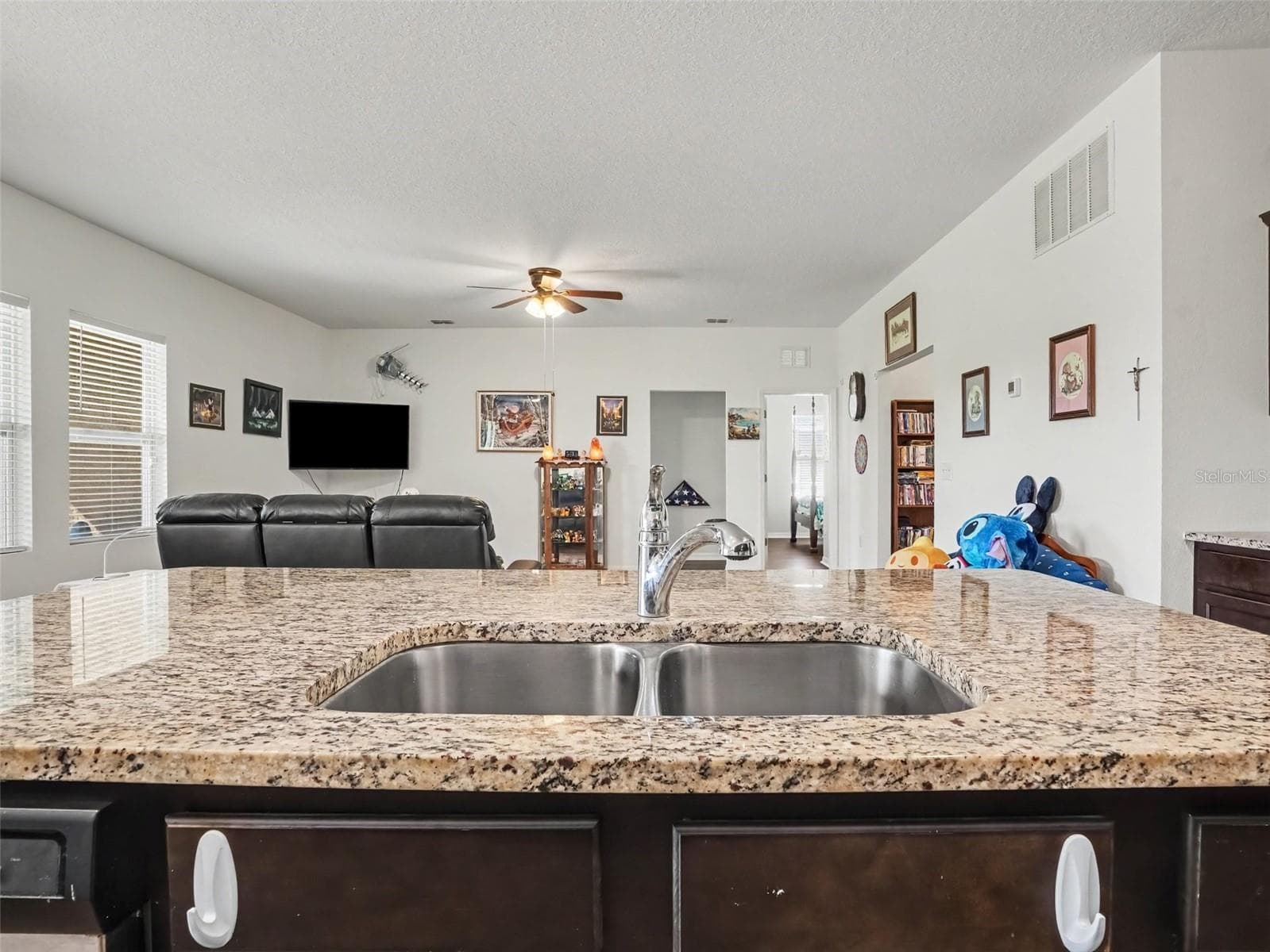 Single Family Residence at 524 BLUE WATER CT, HAINES CITY, photo 16 of 31