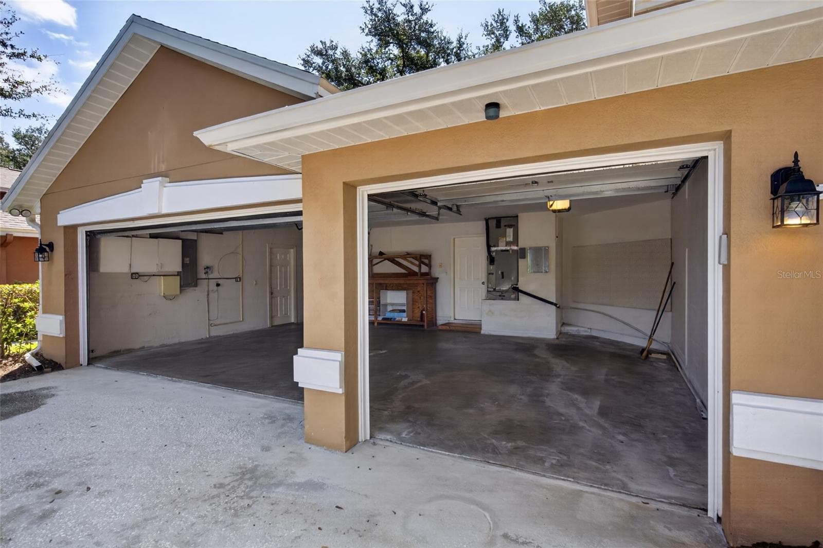 Single Family Residence at 2243 EAGLE BLUFF DR, VALRICO, photo 42 of 54