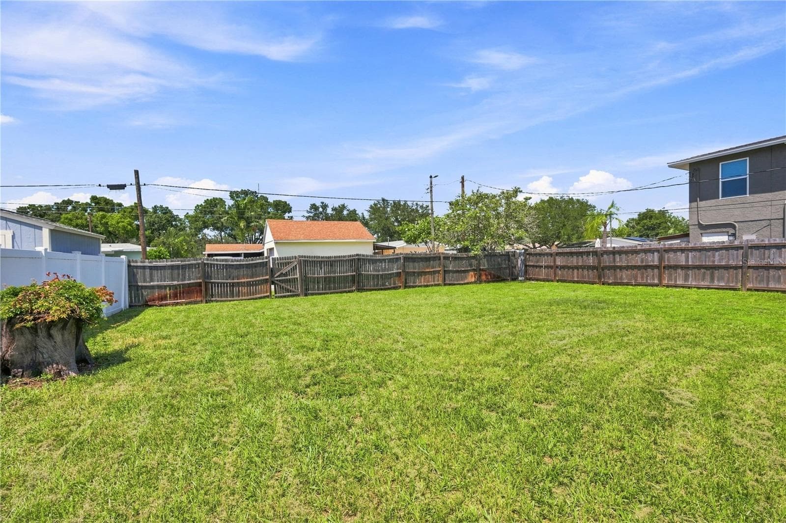 Single Family Residence at 933 41ST AVE NE, ST PETERSBURG, photo 30 of 36