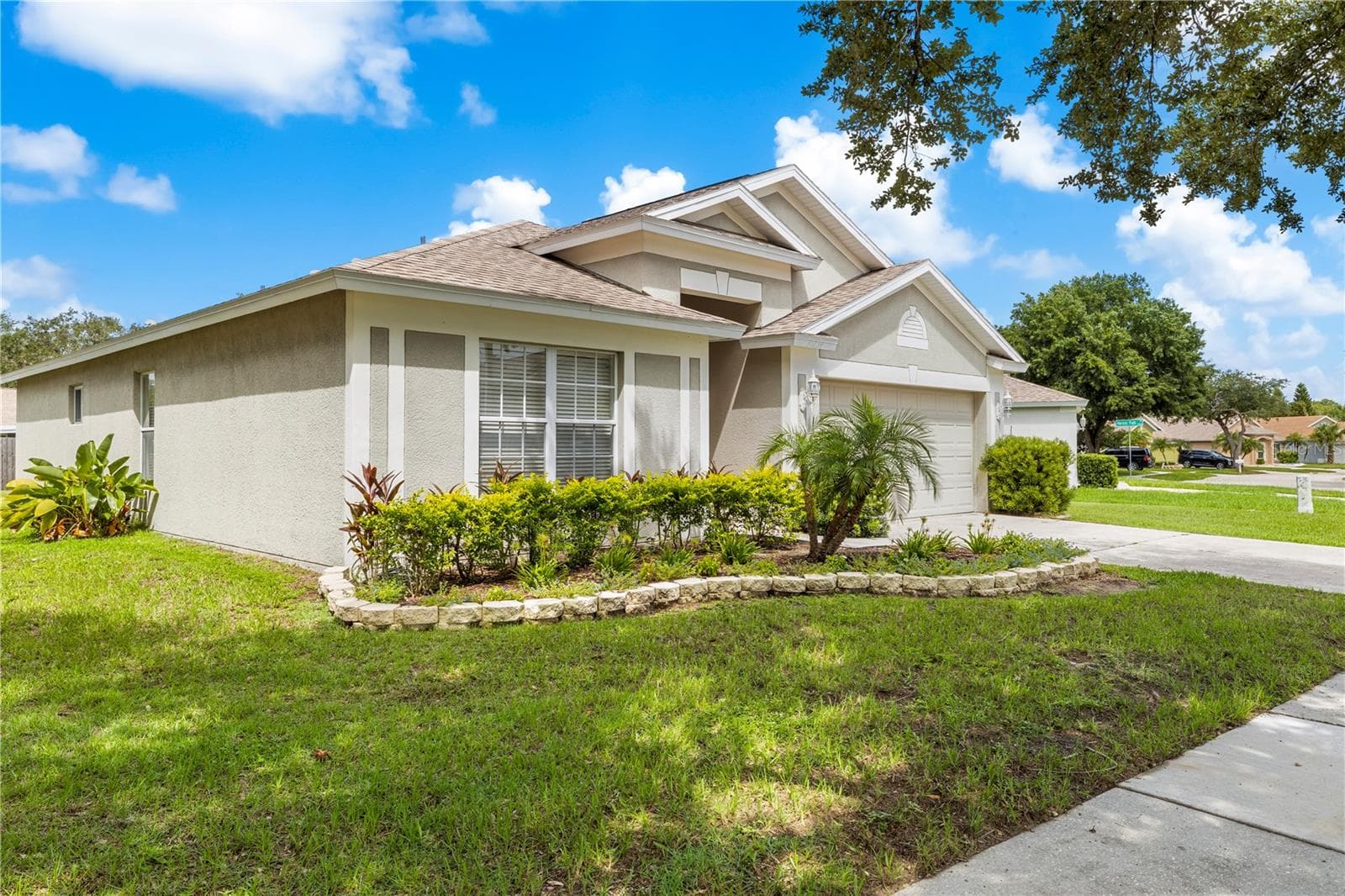 Single Family Residence at 10234 HUNTERS HAVEN BLVD, RIVERVIEW, photo 4 of 44