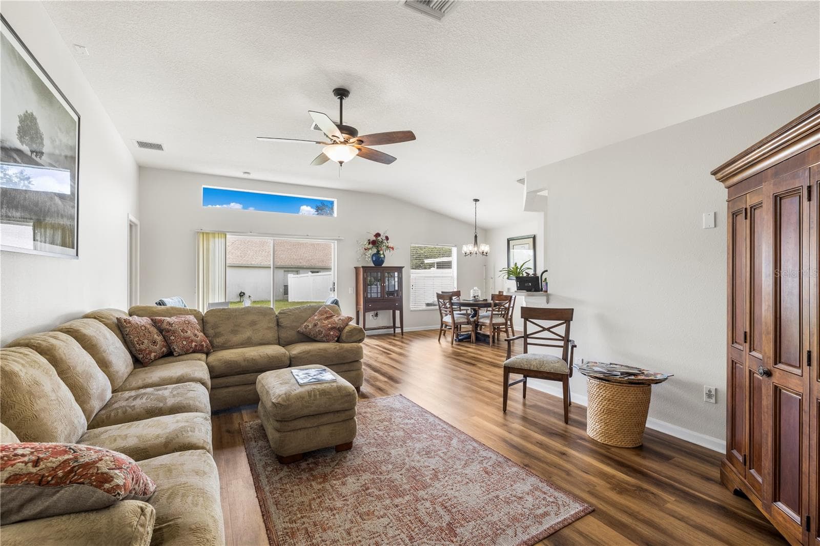 Single Family Residence at 10234 HUNTERS HAVEN BLVD, RIVERVIEW, photo 8 of 44