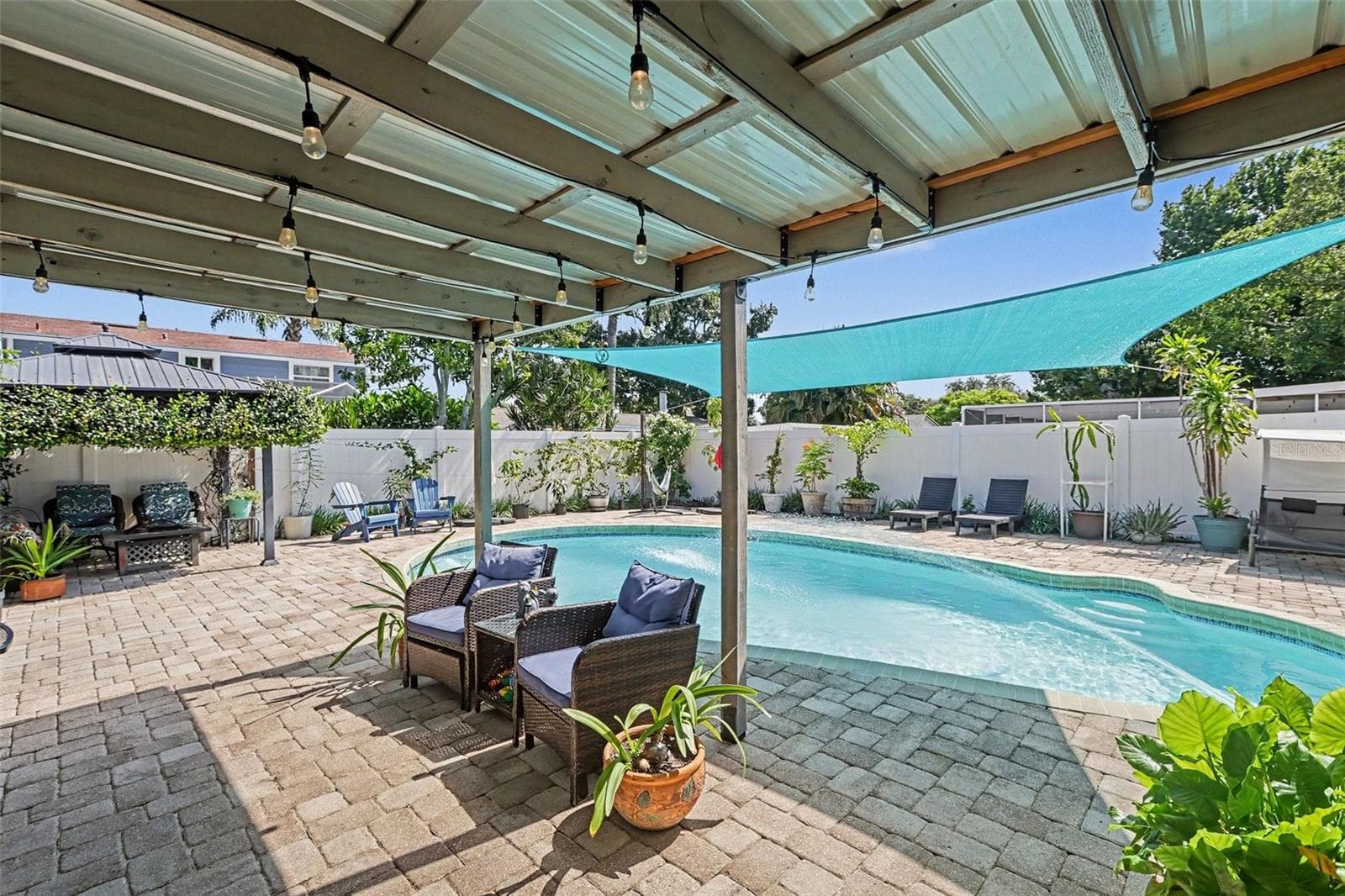 WOW! - 12321 82ND AVE, SEMINOLE