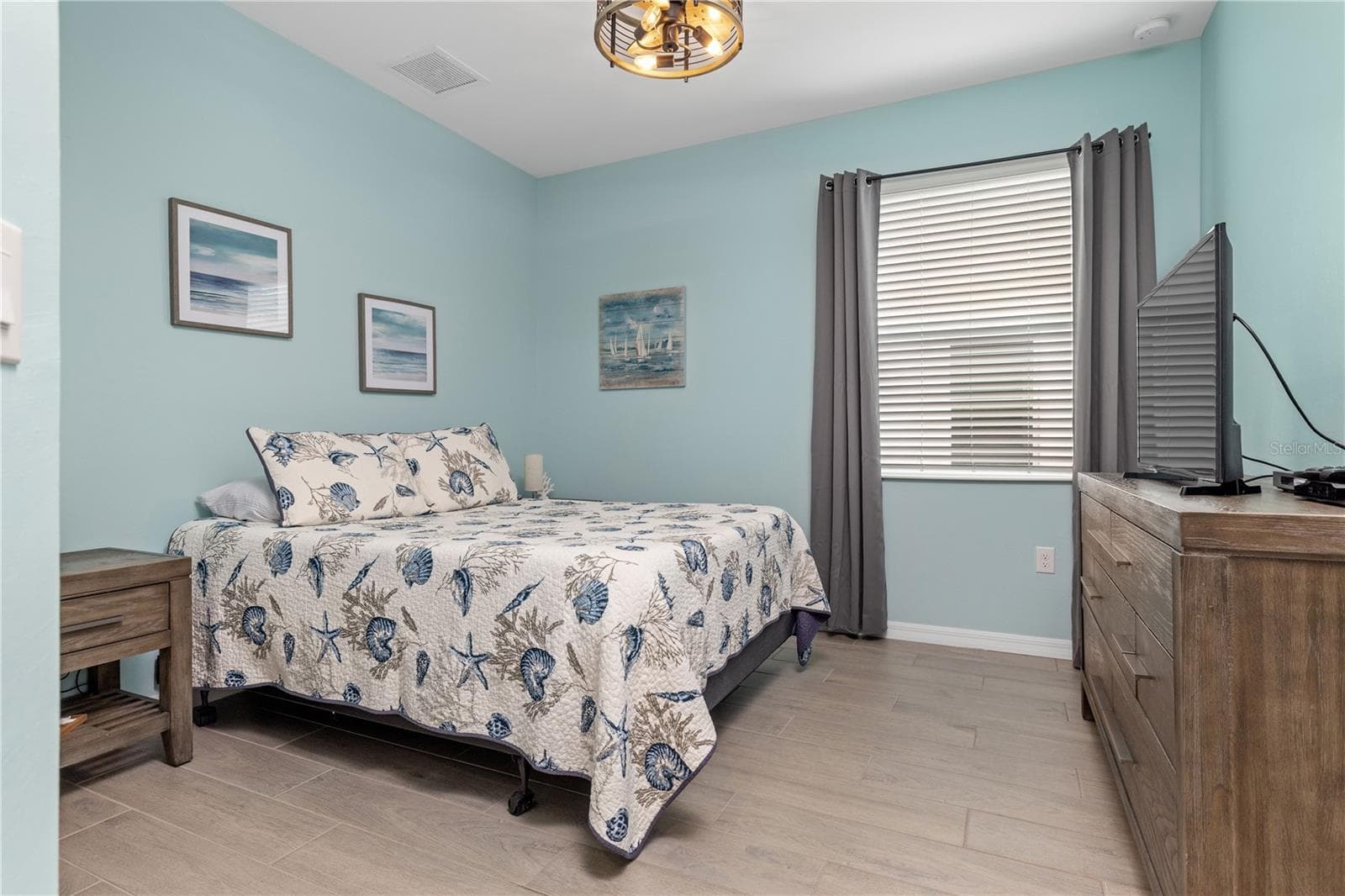 Guest Room/2nd Bedroom - 17420 JADESTONE CT, VENICE