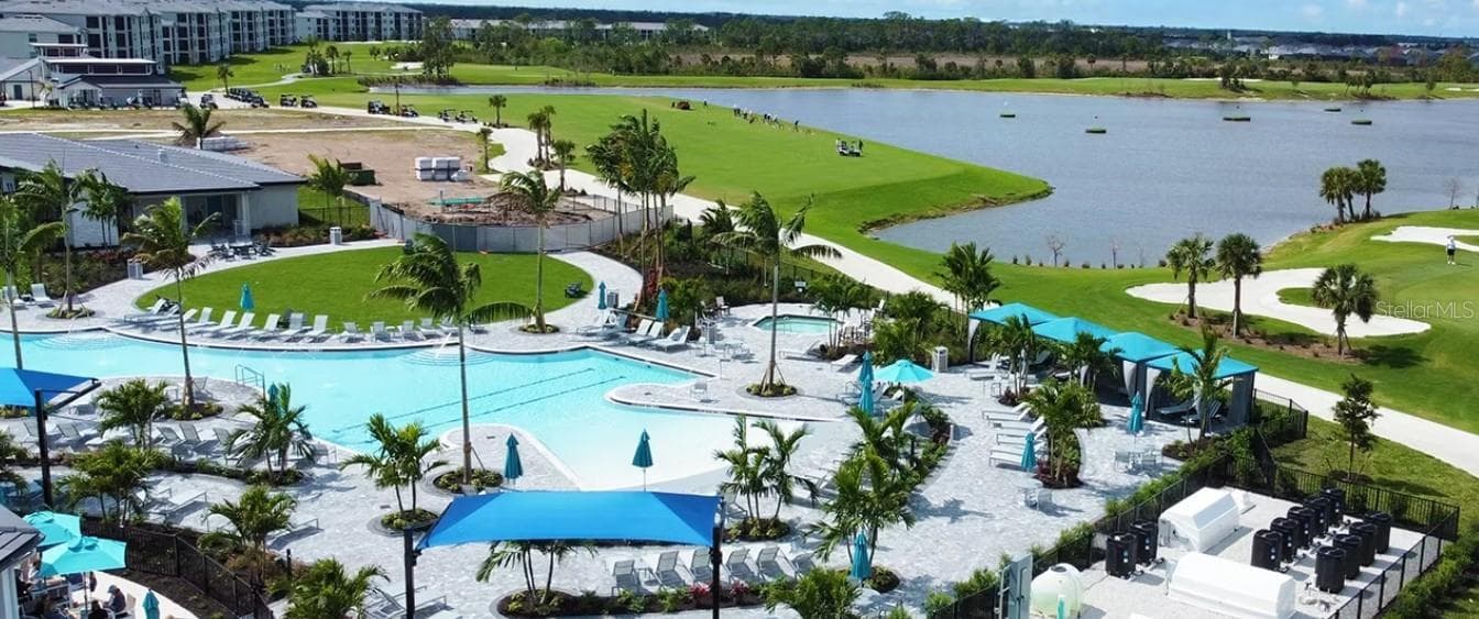 Community Pool and Clubhouse - 17420 JADESTONE CT, VENICE
