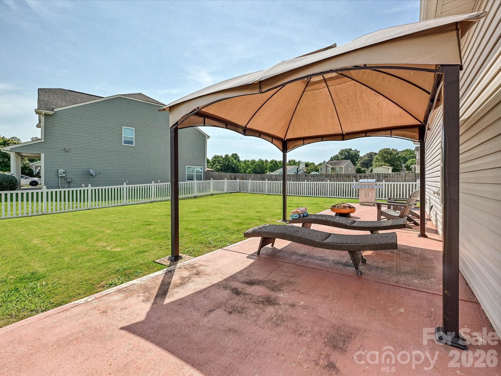a... canopy provides shade - 216 Austin Field Court, Mount Holly