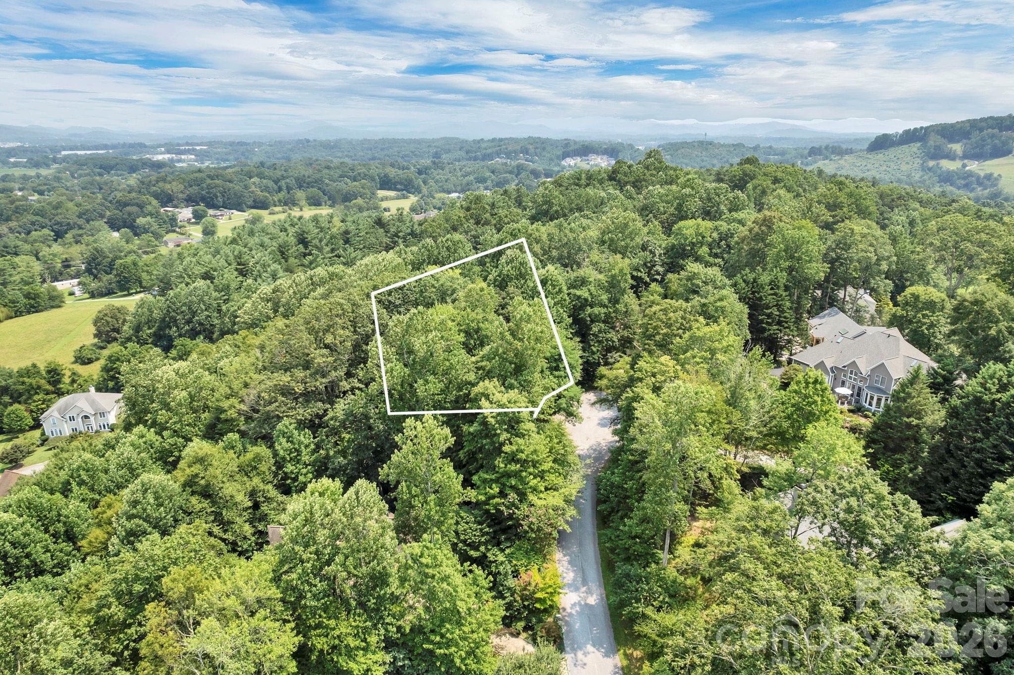 Mountain living! - 85 Shinnecock Drive, Mills River