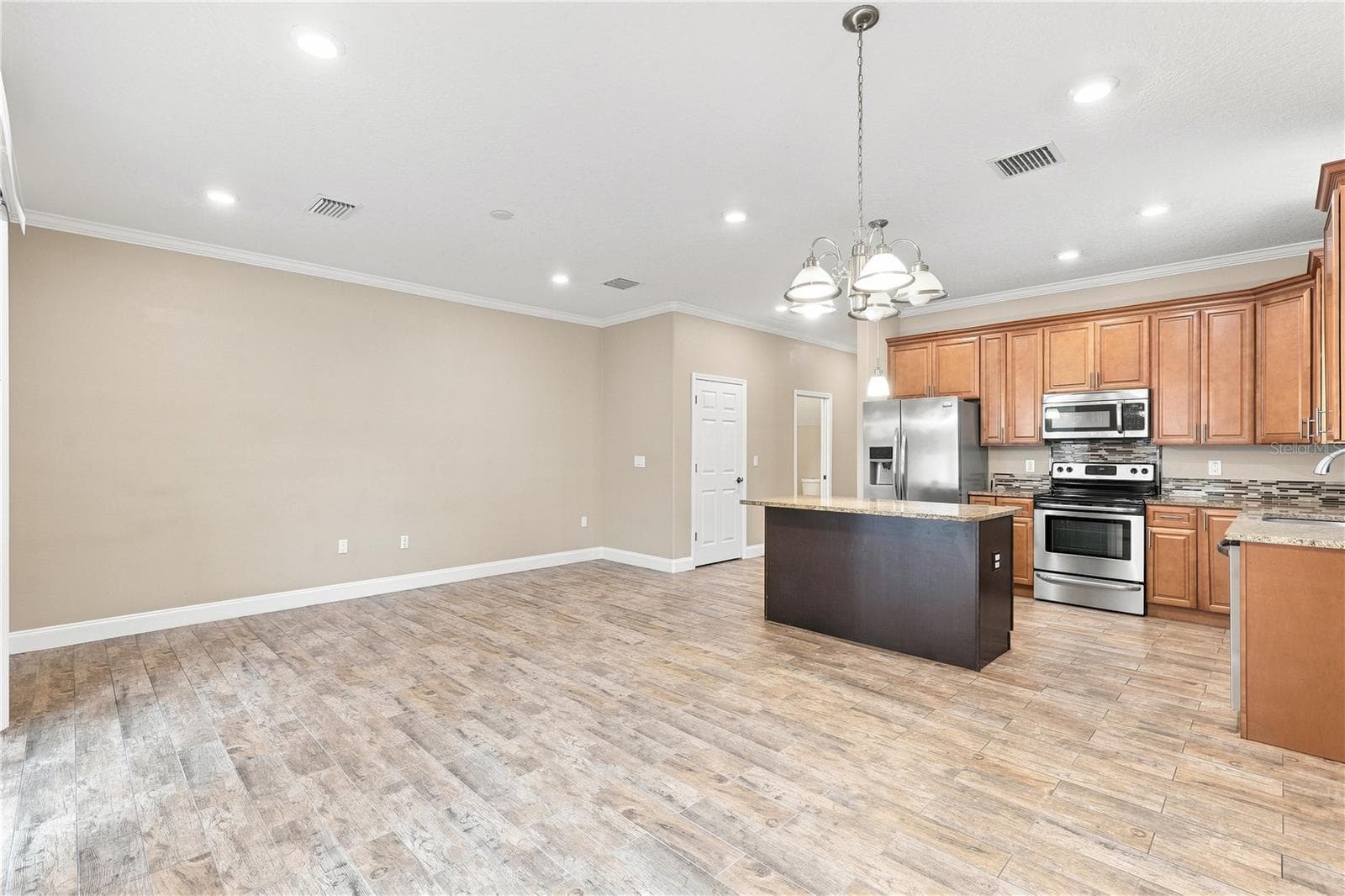 Townhouse at 20 W PRINCETON ST, ORLANDO, photo 10 of 32