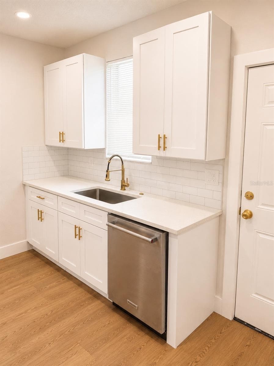 Single Family Residence at 2908 BANZA ST, TAMPA, photo 12 of 32