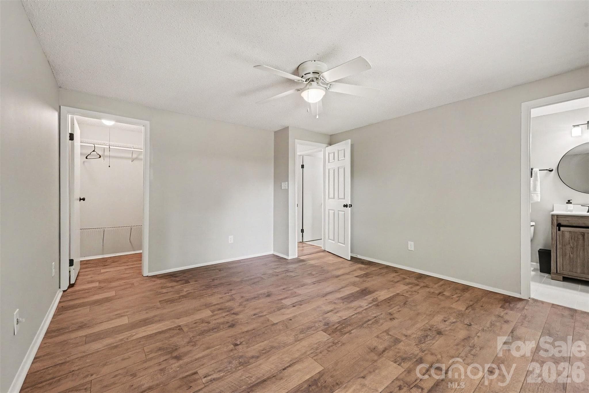 Single Family Residence at 7319 Shadowlake Drive, Charlotte, photo 14 of 24