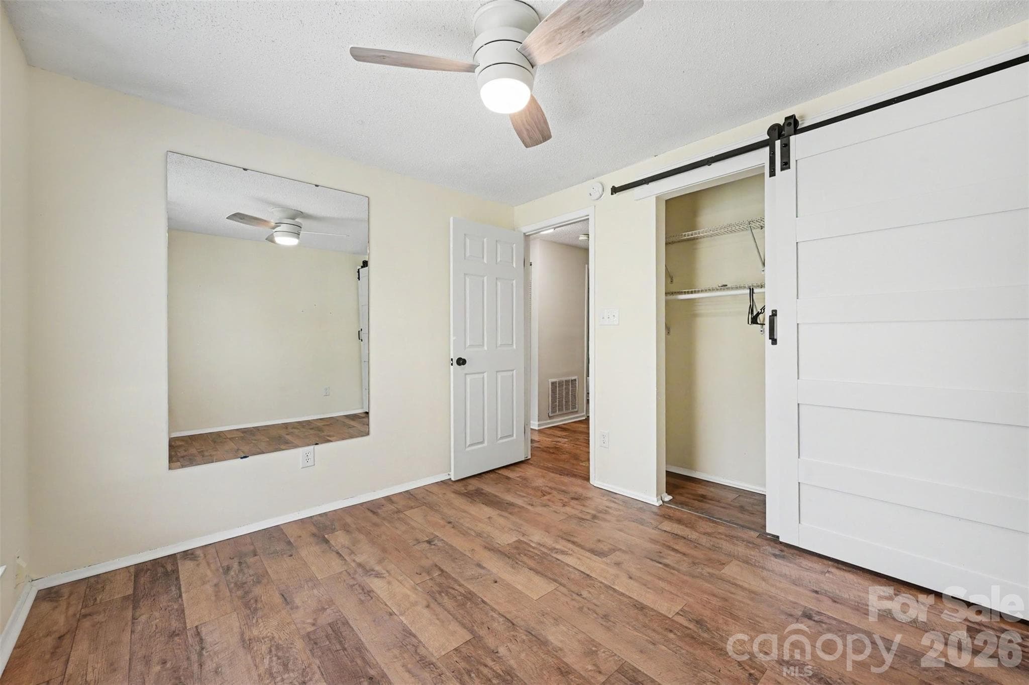 Single Family Residence at 7319 Shadowlake Drive, Charlotte, photo 16 of 24