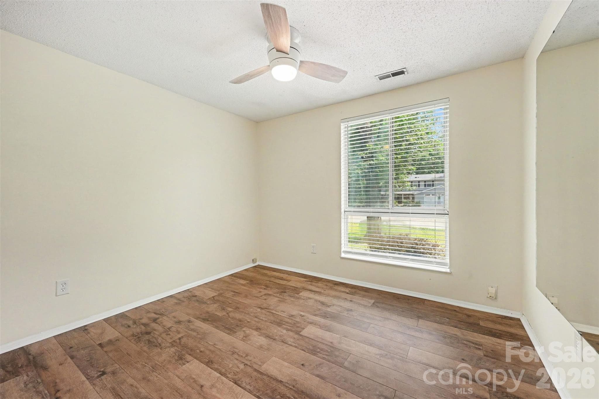 Single Family Residence at 7319 Shadowlake Drive, Charlotte, photo 19 of 24