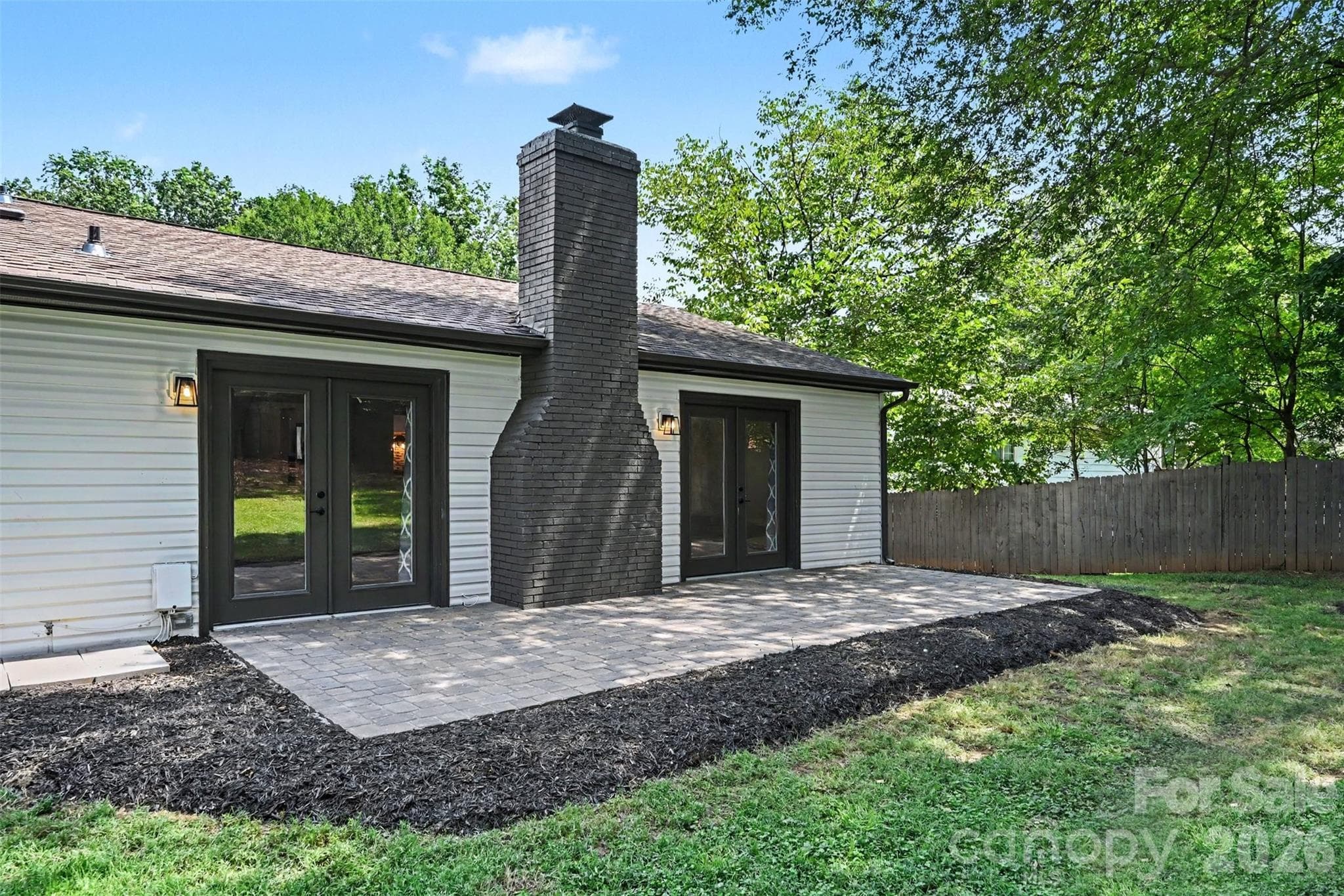 Single Family Residence at 7319 Shadowlake Drive, Charlotte, photo 23 of 24