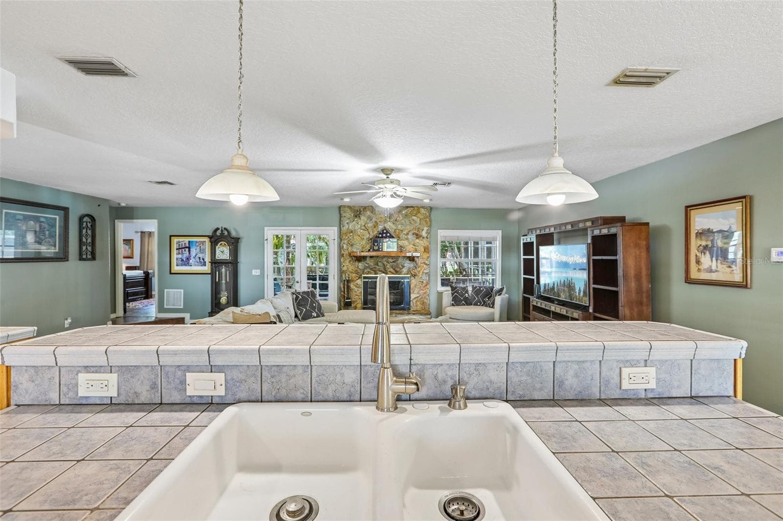 Single Family Residence at 3131 N CANAL DR, PALM HARBOR, photo 14 of 64