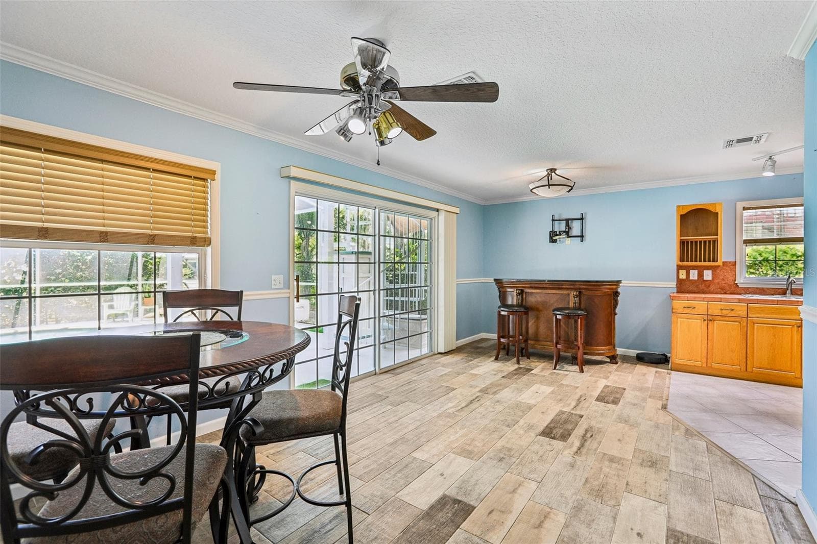 Inlaw dining/living area - 3131 N CANAL DR, PALM HARBOR