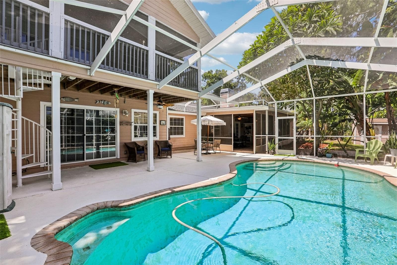 Large two story screened patio - 3131 N CANAL DR, PALM HARBOR