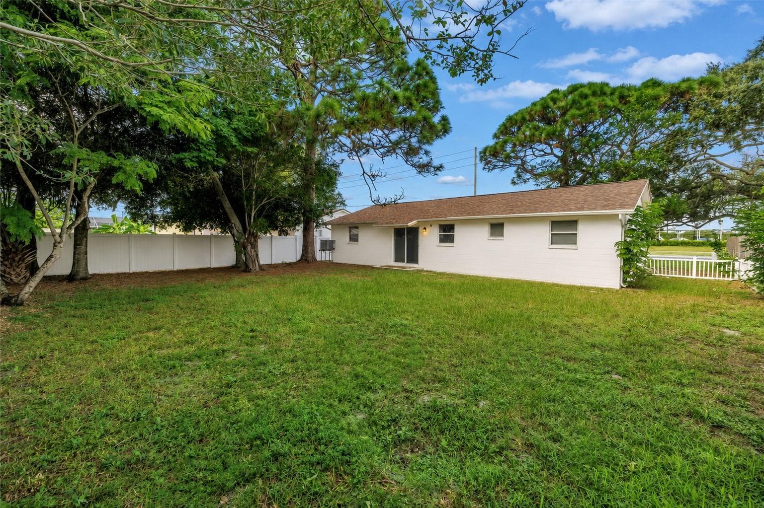 Single Family Residence at 518 62ND AVE NE, ST PETERSBURG, photo 30 of 35