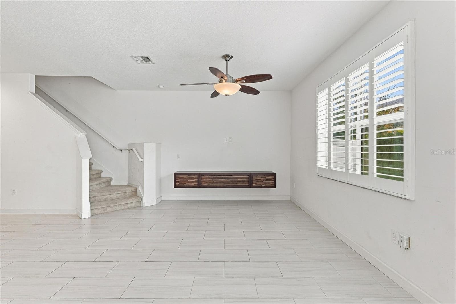 Townhouse at 340 GOLDEN DEWDROP WAY, OVIEDO, photo 8 of 37
