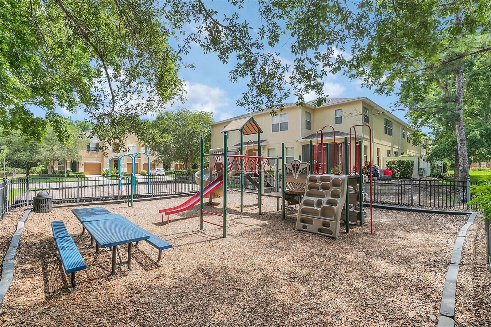 Townhouse at 340 GOLDEN DEWDROP WAY, OVIEDO, photo 36 of 37