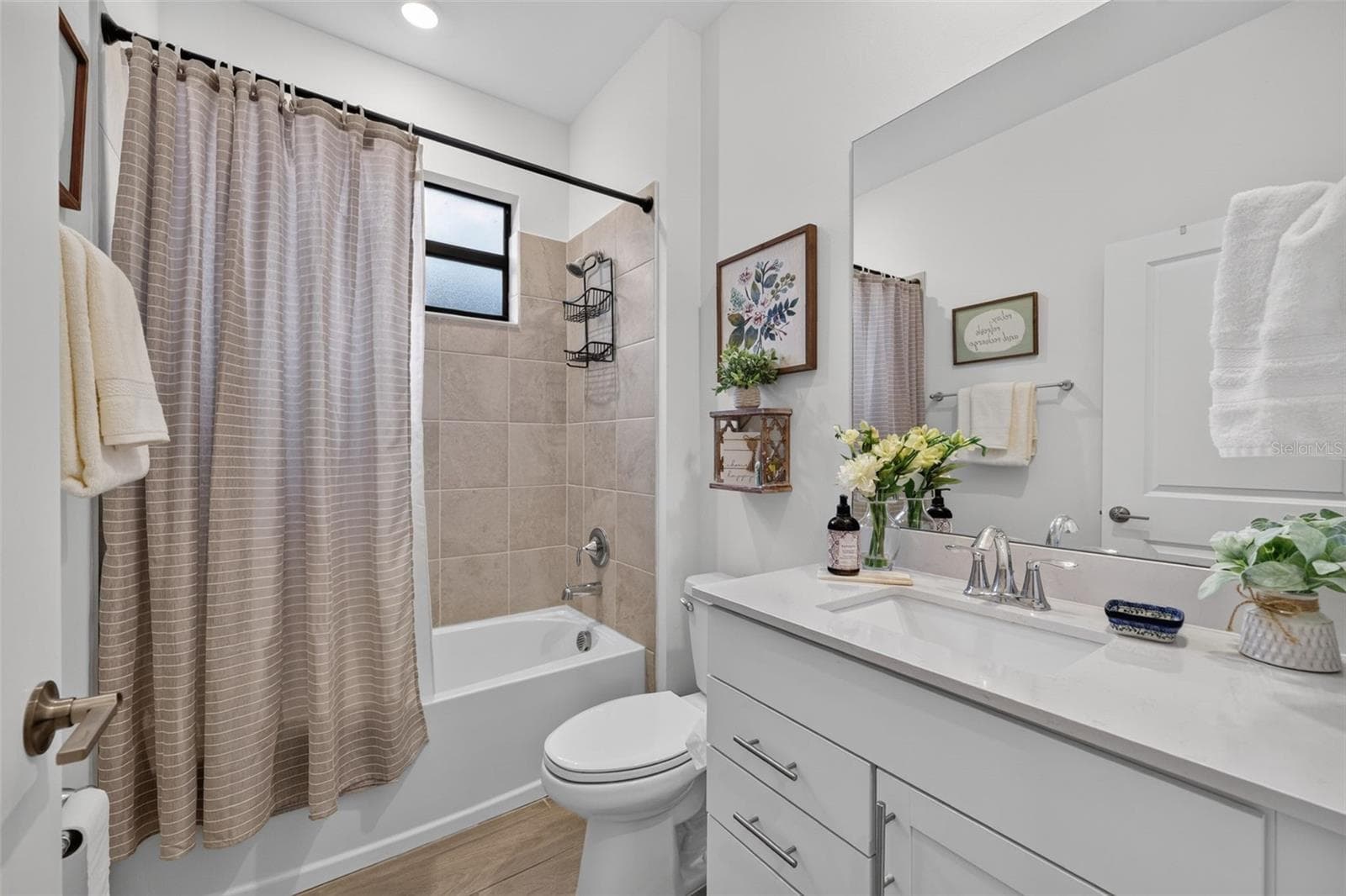 First Floor Full Bathroom with Quartz Counters - 15008 MISTY WATER XING, BRADENTON