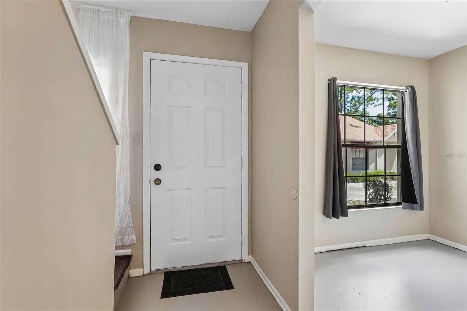 Townhouse at 8419 LAURELON PL, TEMPLE TERRACE, photo 6 of 53