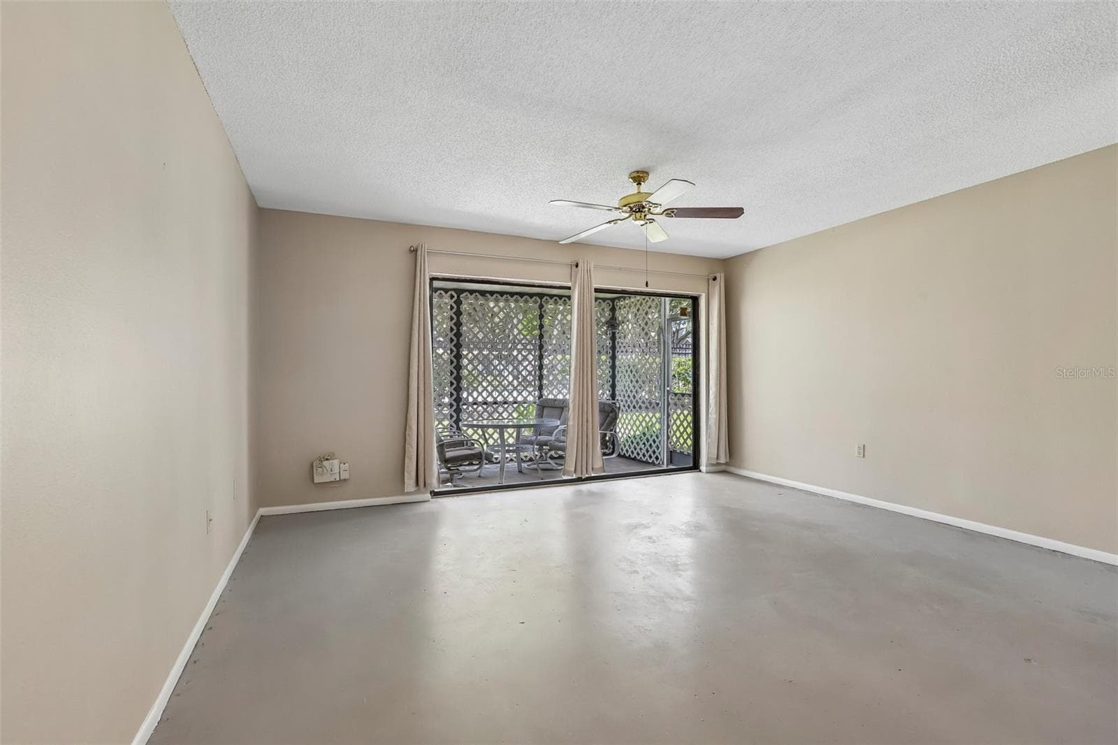 Townhouse at 8419 LAURELON PL, TEMPLE TERRACE, photo 10 of 53