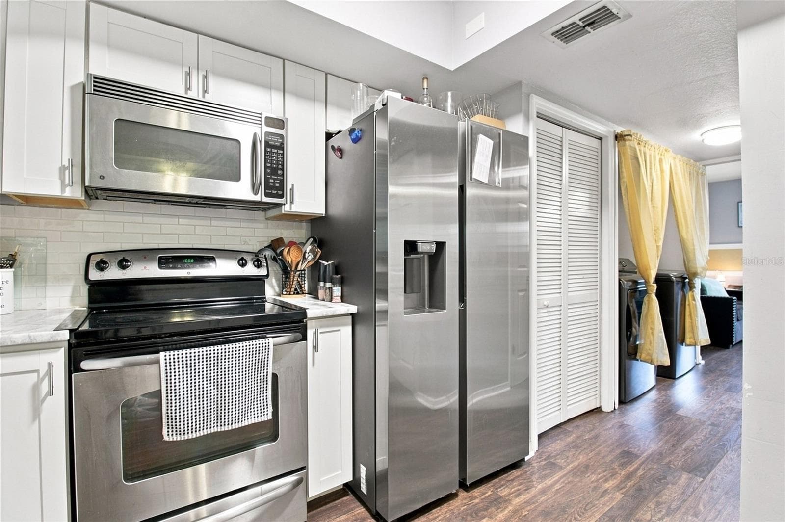 Townhouse at 3039 ABBEY CT, CLEARWATER, photo 8 of 29