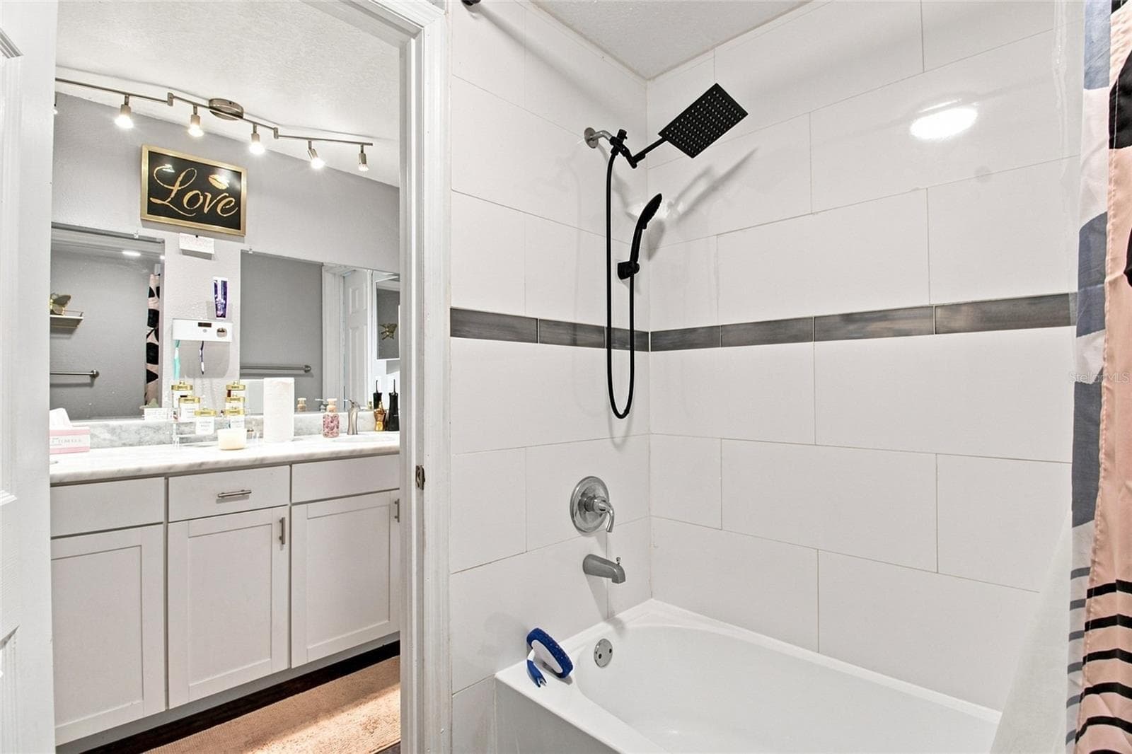 Townhouse at 3039 ABBEY CT, CLEARWATER, photo 19 of 29