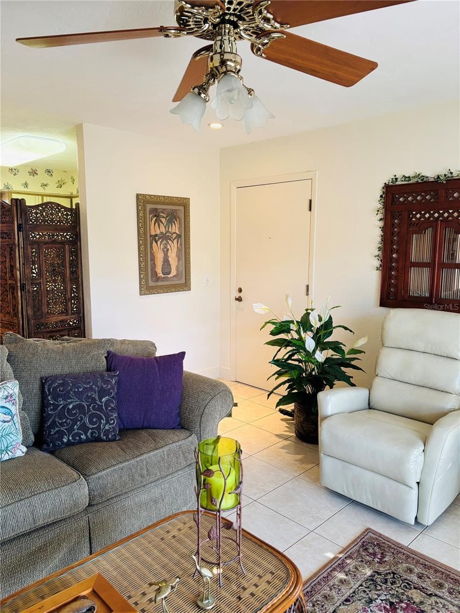 Condominium at 1640 JUNO TRL #205-F, ASTOR, photo 4 of 43