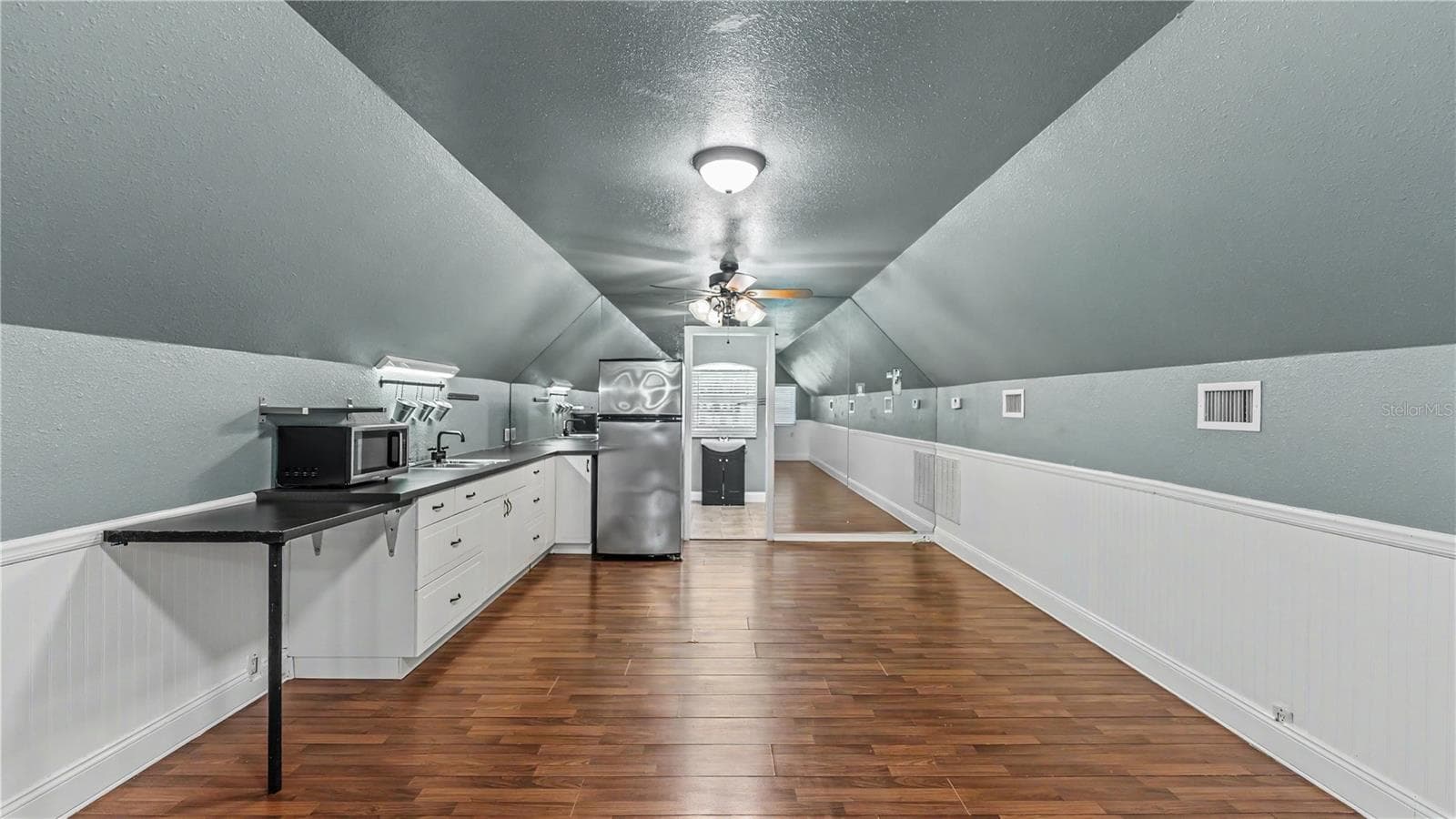 Apartment above garage - 4233 HOMEWOOD LN, LAKELAND