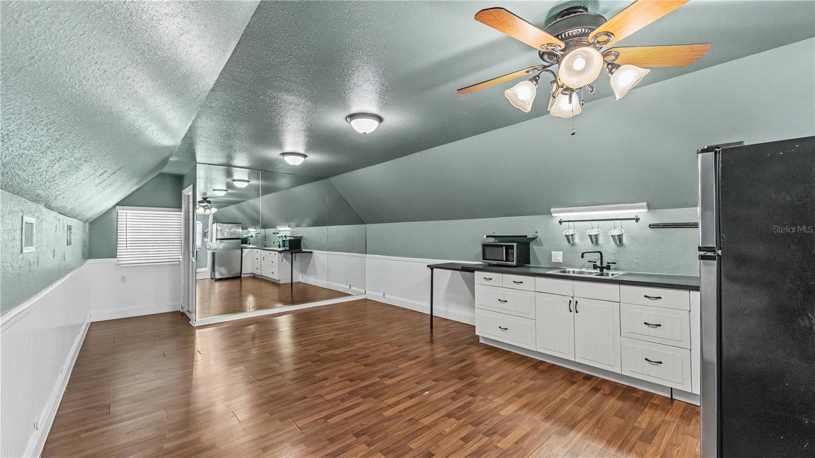 Apartment above garage - 4233 HOMEWOOD LN, LAKELAND