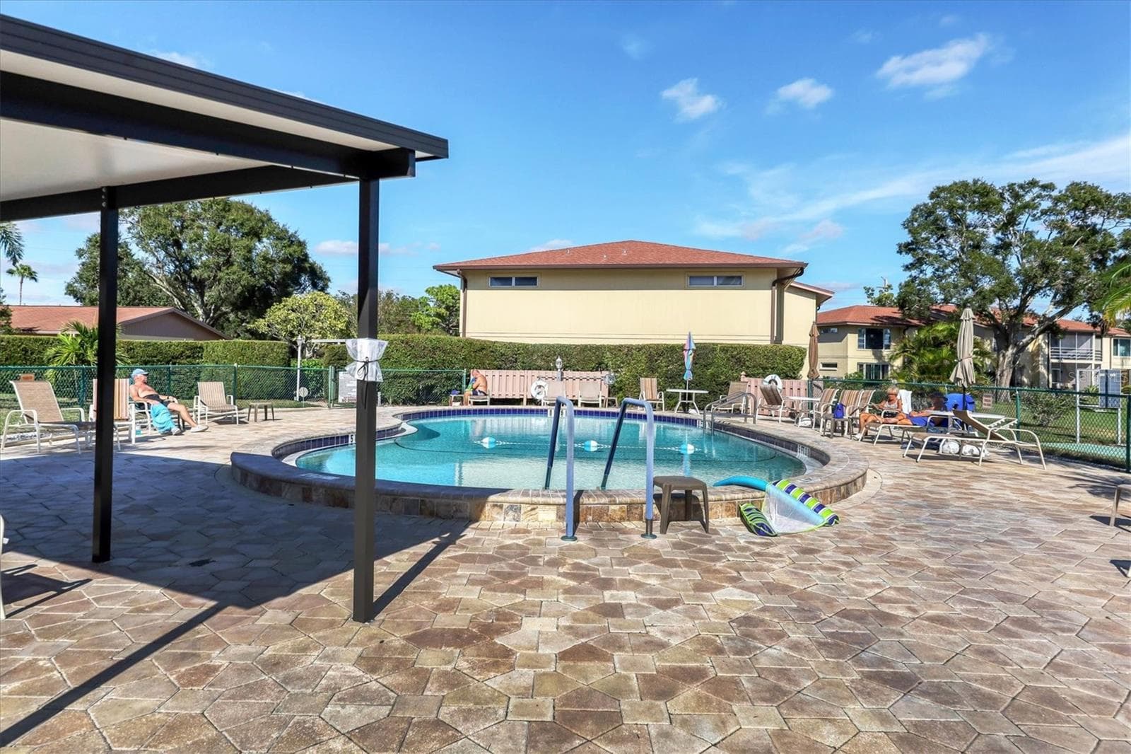 Lakeside heated Pool - 4538 PAWNEE TRL #197, SARASOTA
