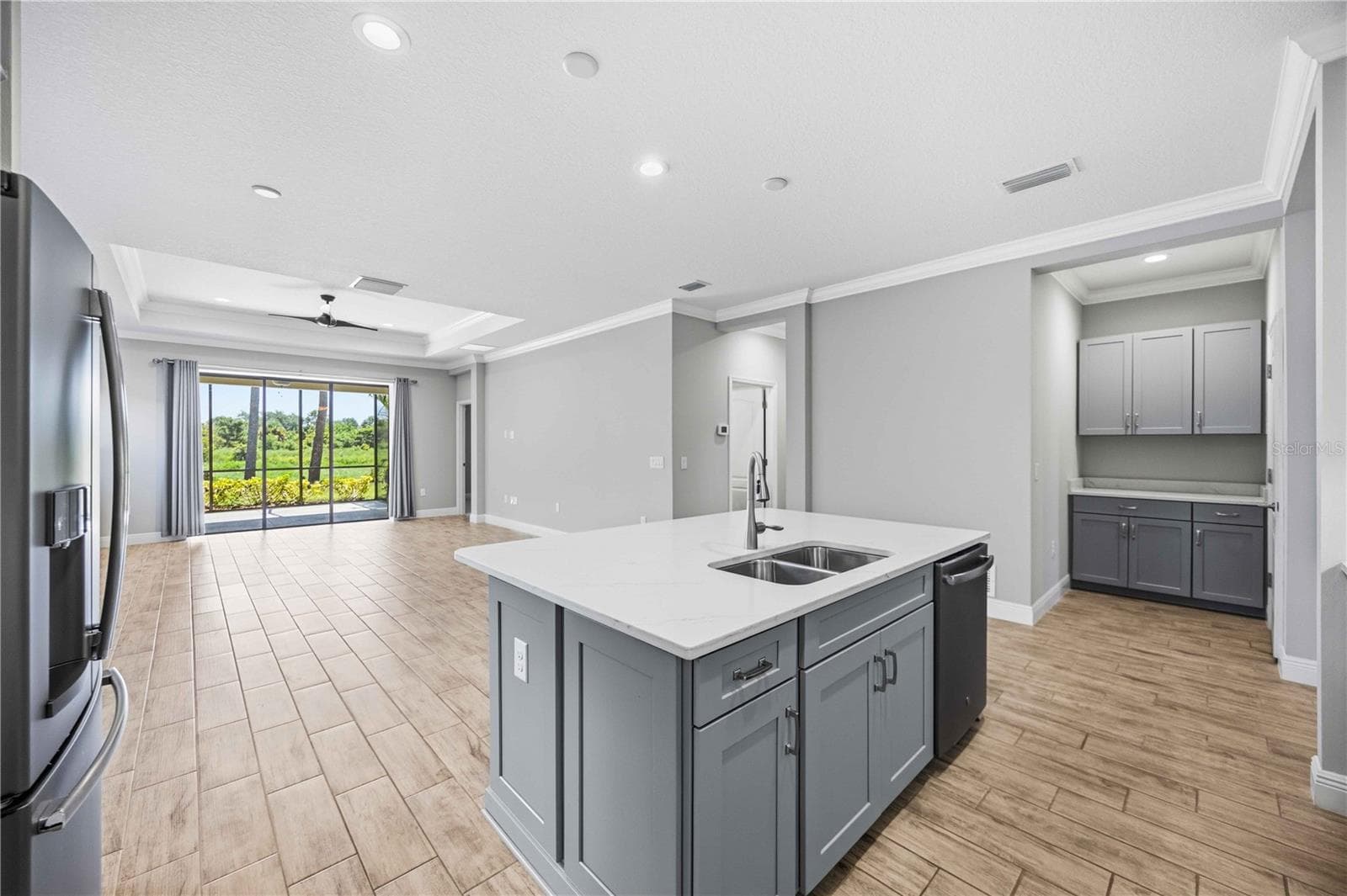 Single Family Residence at 26764 WEISKOPF DR, ENGLEWOOD, photo 13 of 66