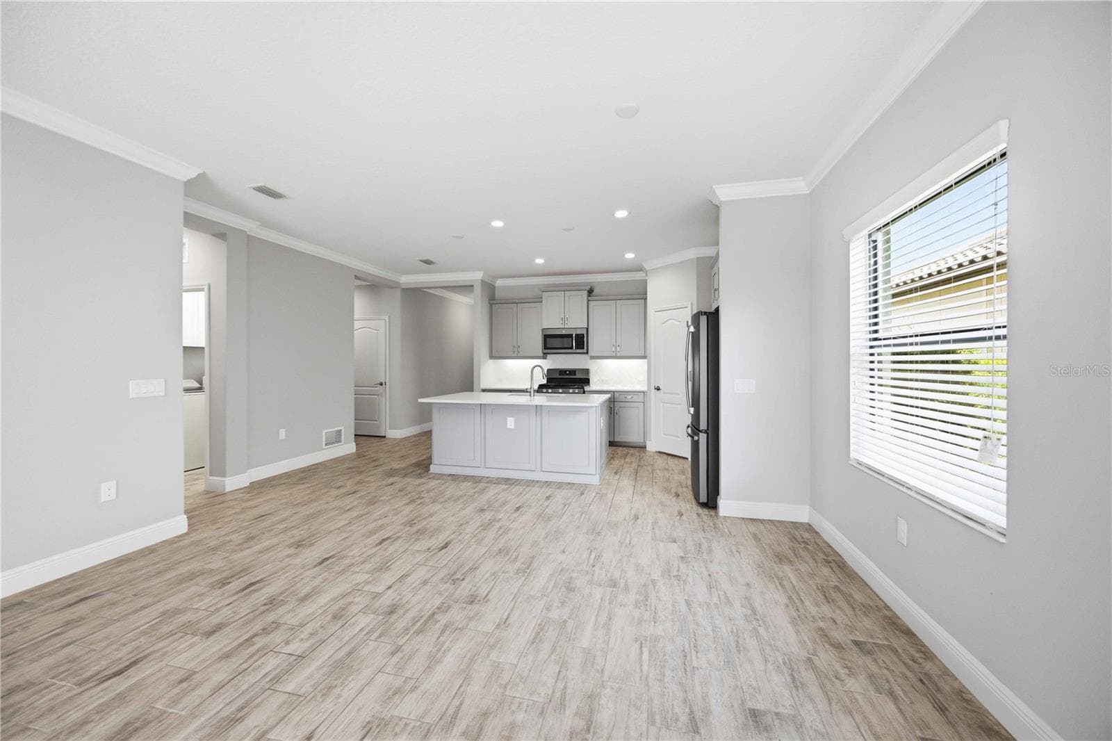Single Family Residence at 26764 WEISKOPF DR, ENGLEWOOD, photo 19 of 66