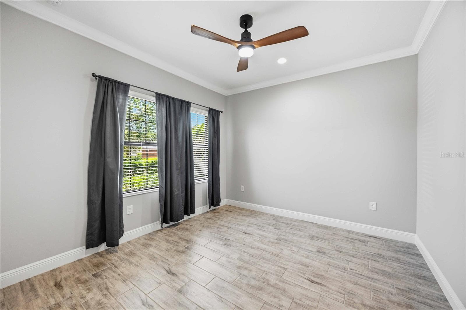 Single Family Residence at 26764 WEISKOPF DR, ENGLEWOOD, photo 20 of 66