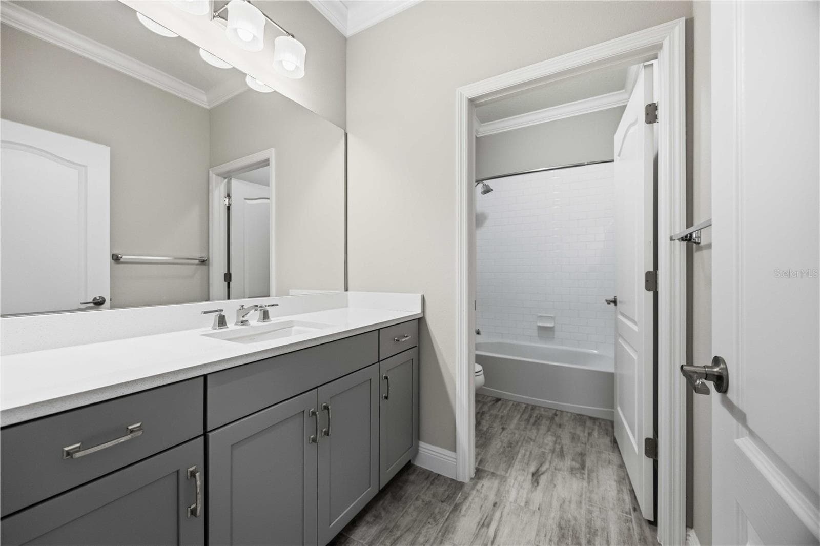 Single Family Residence at 26764 WEISKOPF DR, ENGLEWOOD, photo 23 of 66