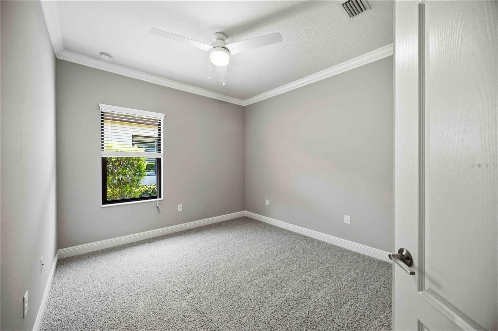 Single Family Residence at 26764 WEISKOPF DR, ENGLEWOOD, photo 31 of 66