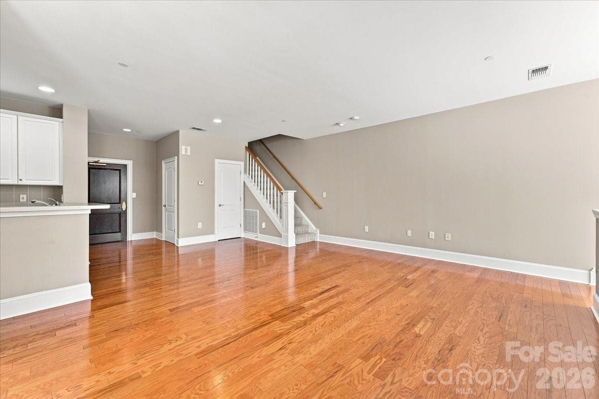 Condominium at 400 N Church Street, Charlotte, photo 14 of 37