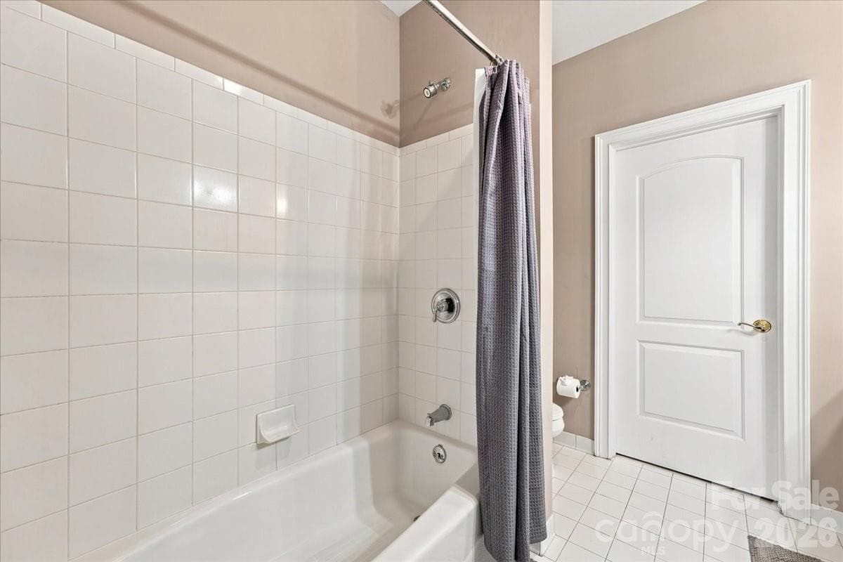 Condominium at 400 N Church Street, Charlotte, photo 31 of 37