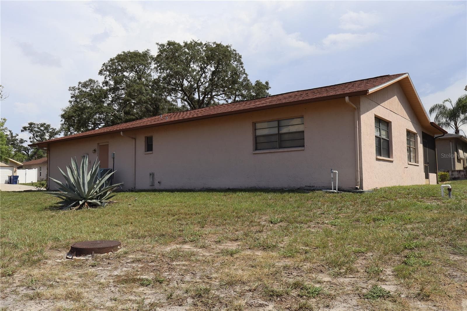 Single Family Residence at 8949 FOREST LAKE DR, PORT RICHEY, photo 2 of 21