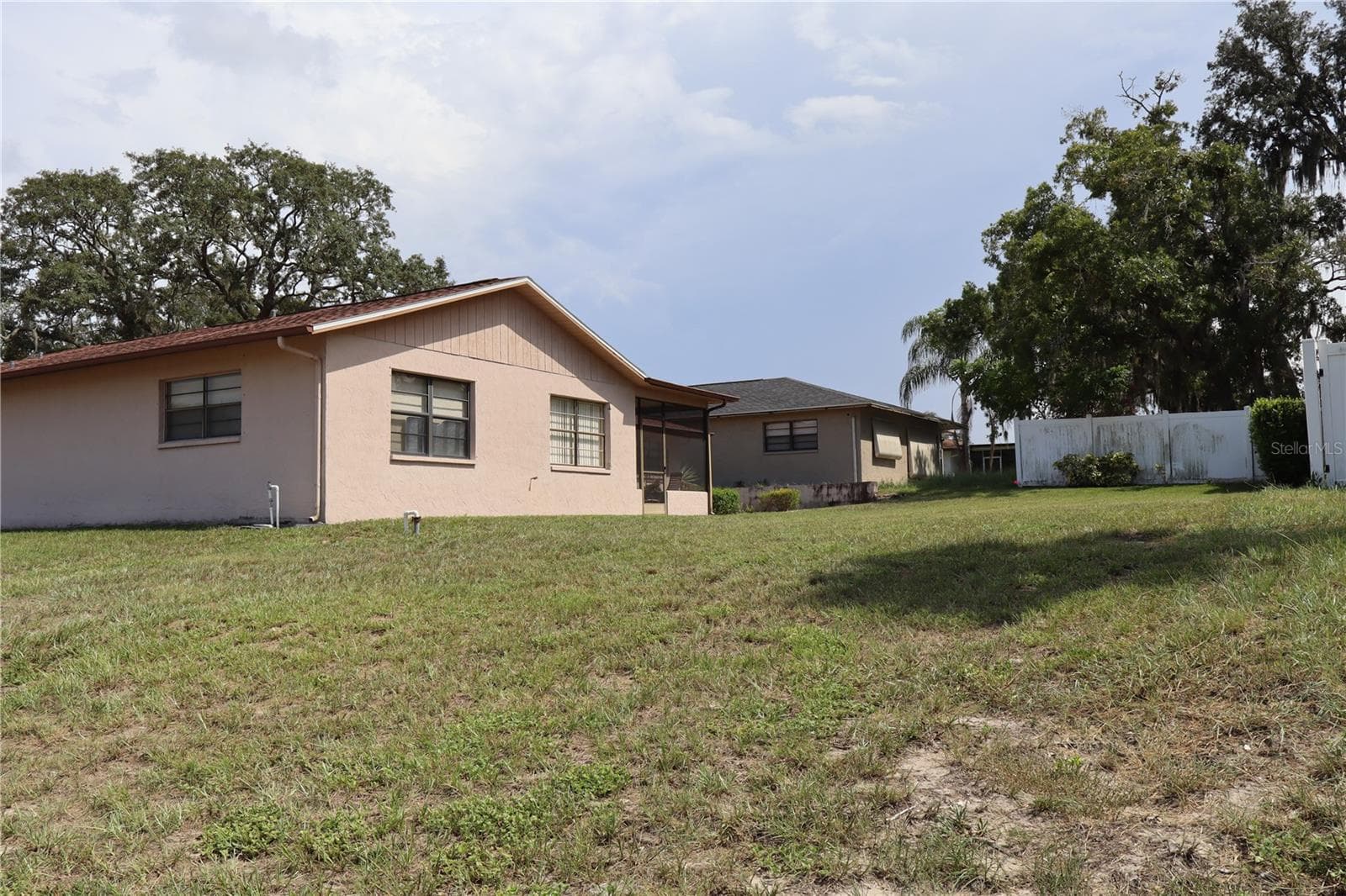 Single Family Residence at 8949 FOREST LAKE DR, PORT RICHEY, photo 3 of 21