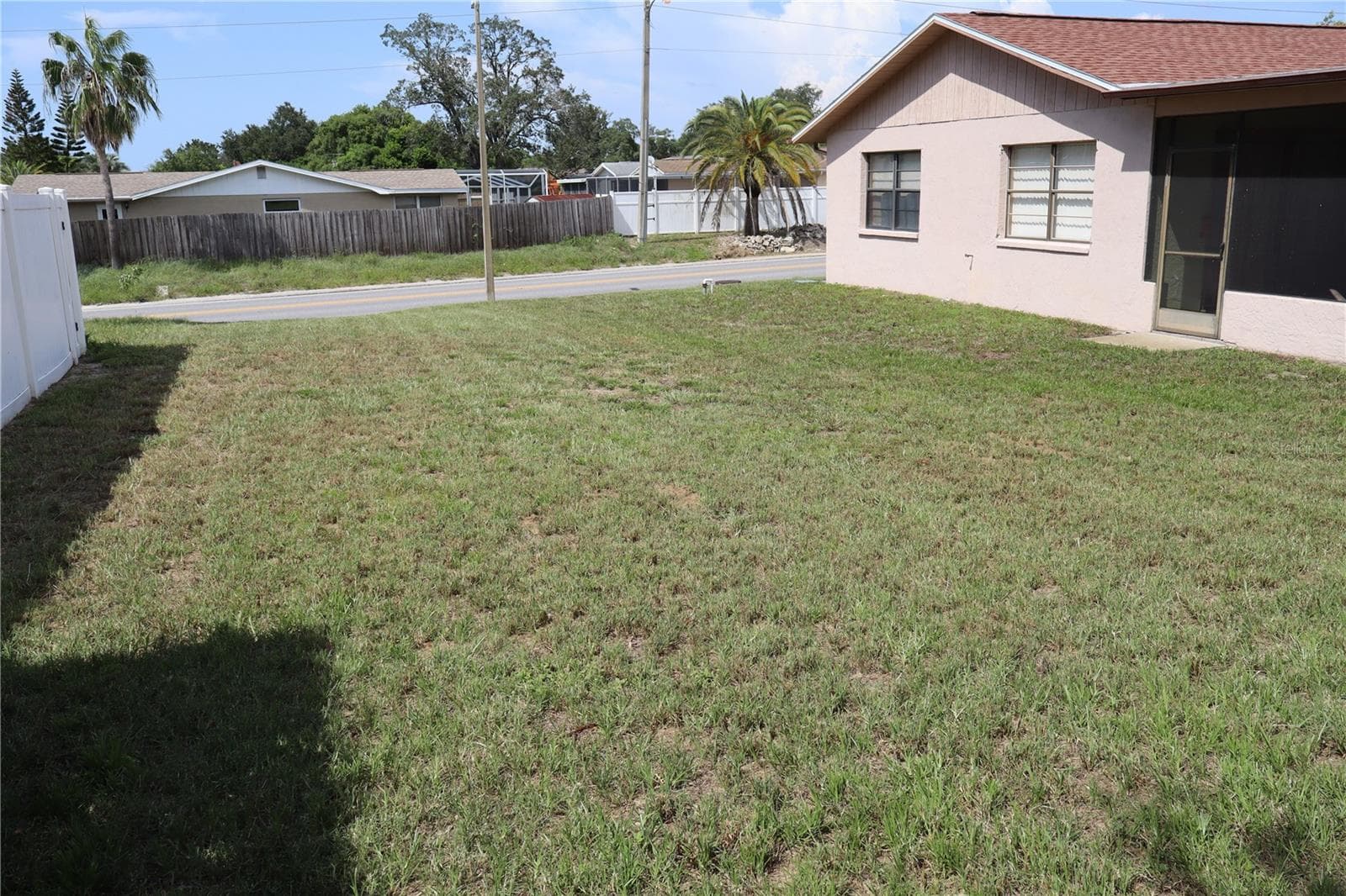 Single Family Residence at 8949 FOREST LAKE DR, PORT RICHEY, photo 5 of 21